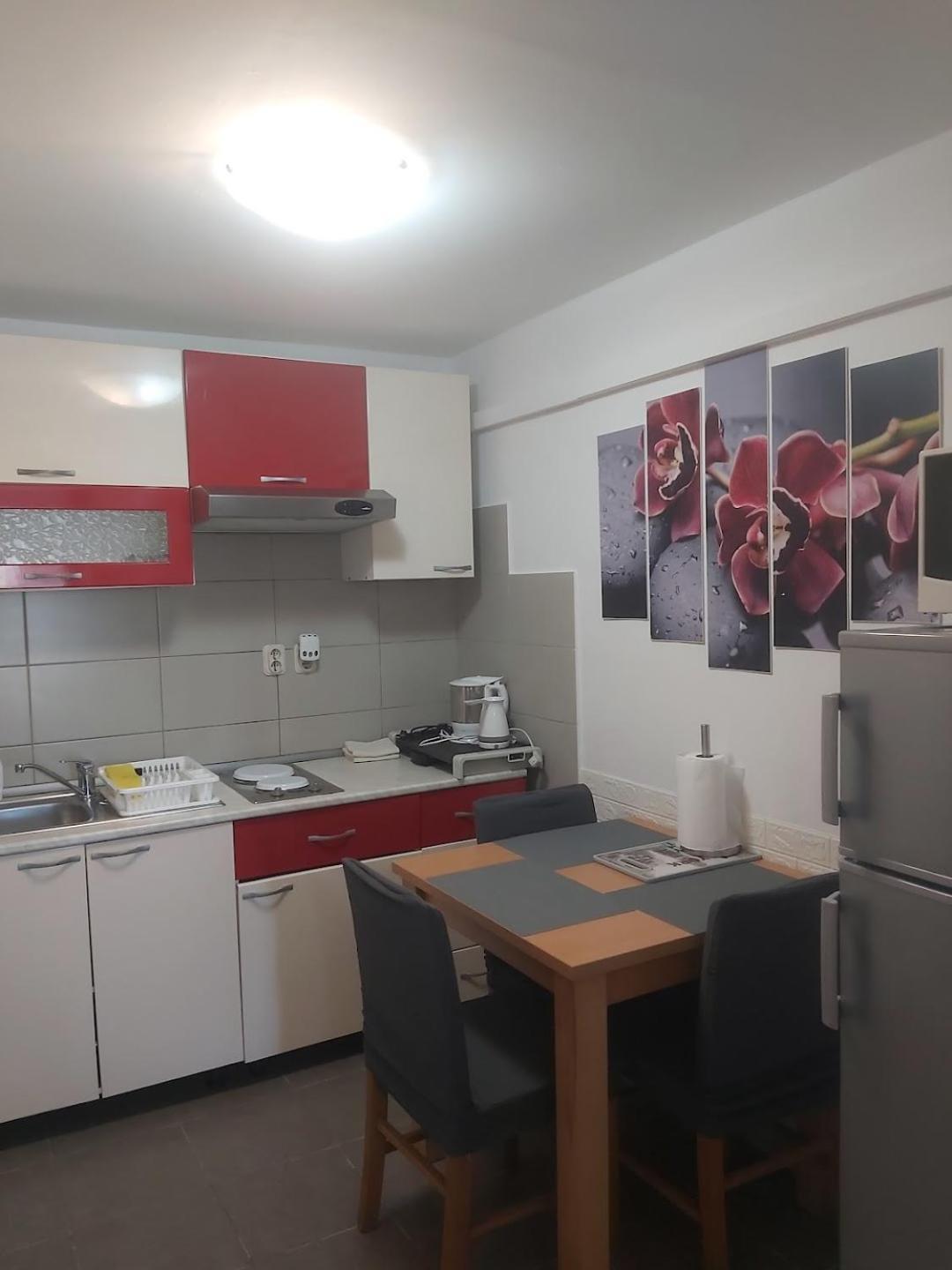 Apartmani I Sobe Mara Palit 외부 사진